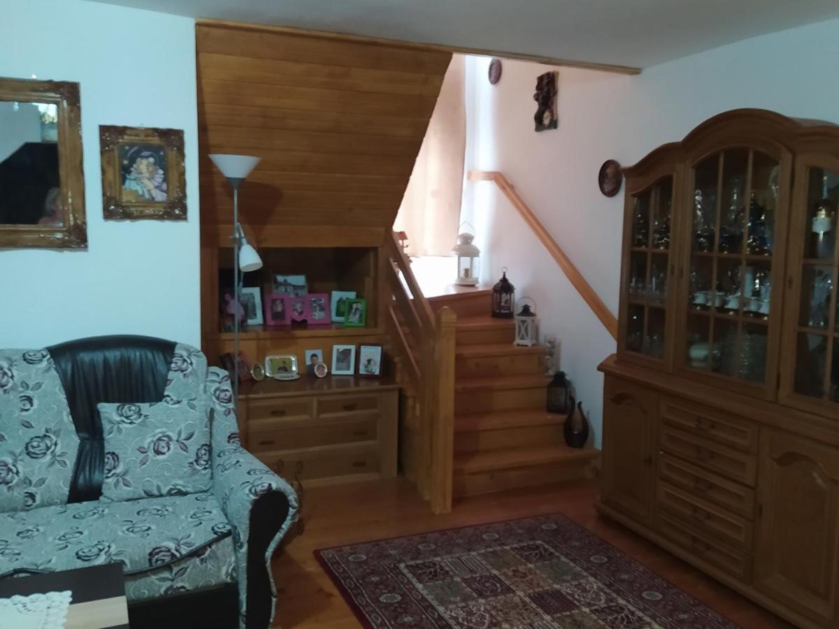 Casa *
